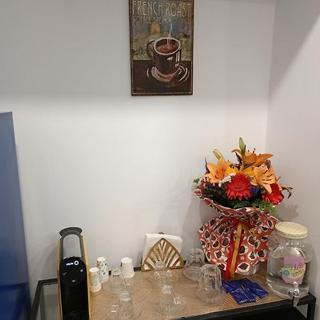 Plaza Caparica Hostel 卡帕里卡海岸 外观 照片