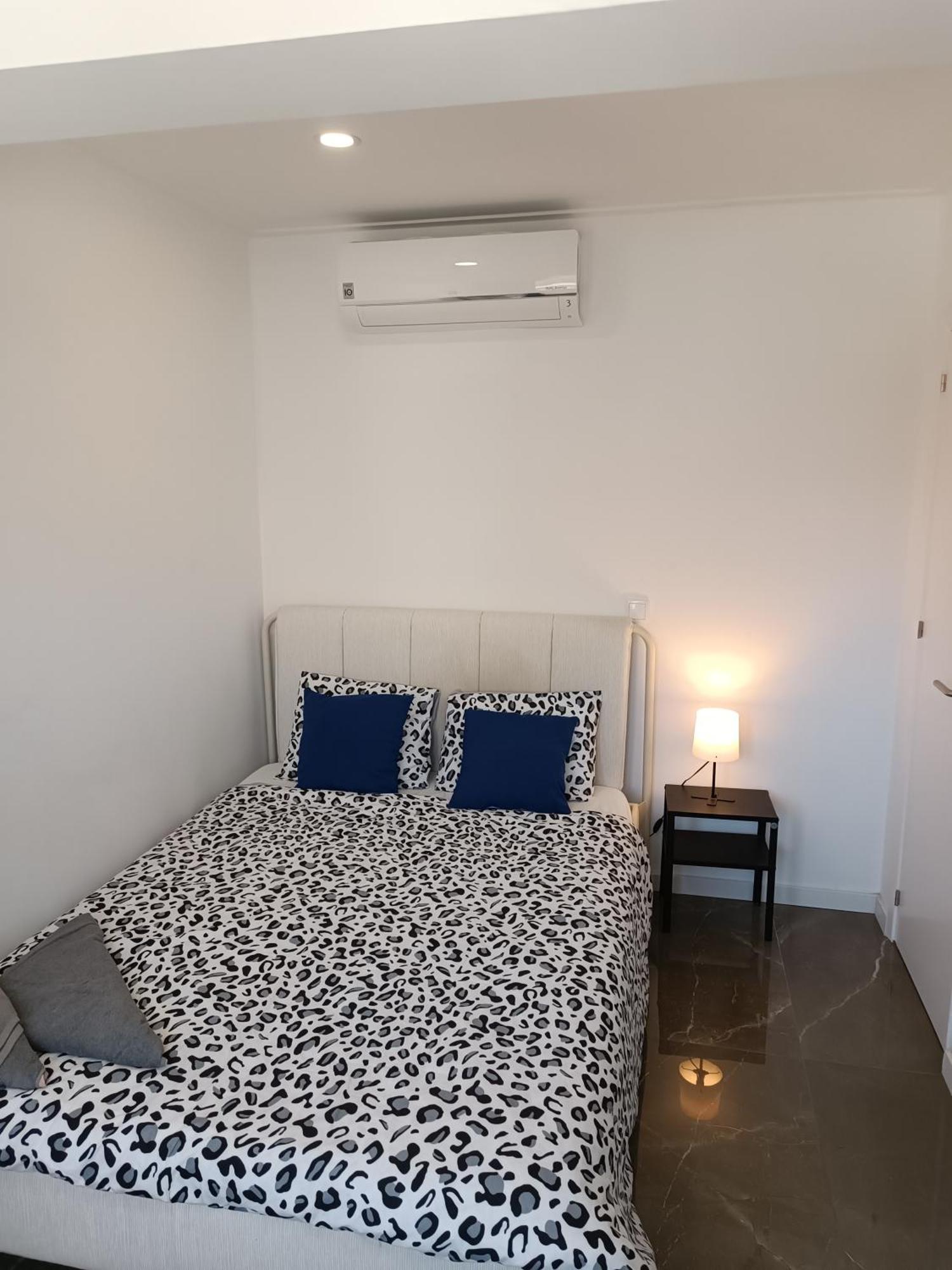 Plaza Caparica Hostel 卡帕里卡海岸 外观 照片