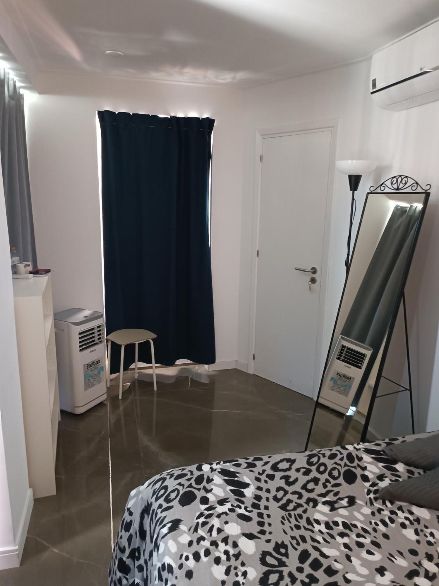 Plaza Caparica Hostel 卡帕里卡海岸 外观 照片