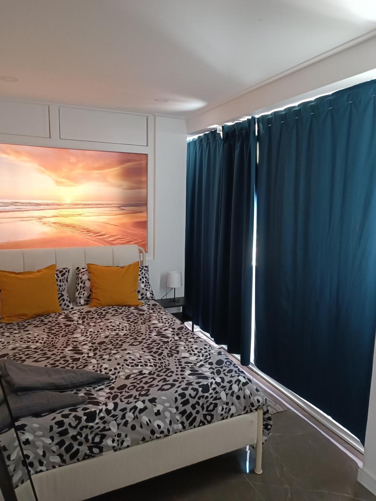 Plaza Caparica Hostel 卡帕里卡海岸 外观 照片