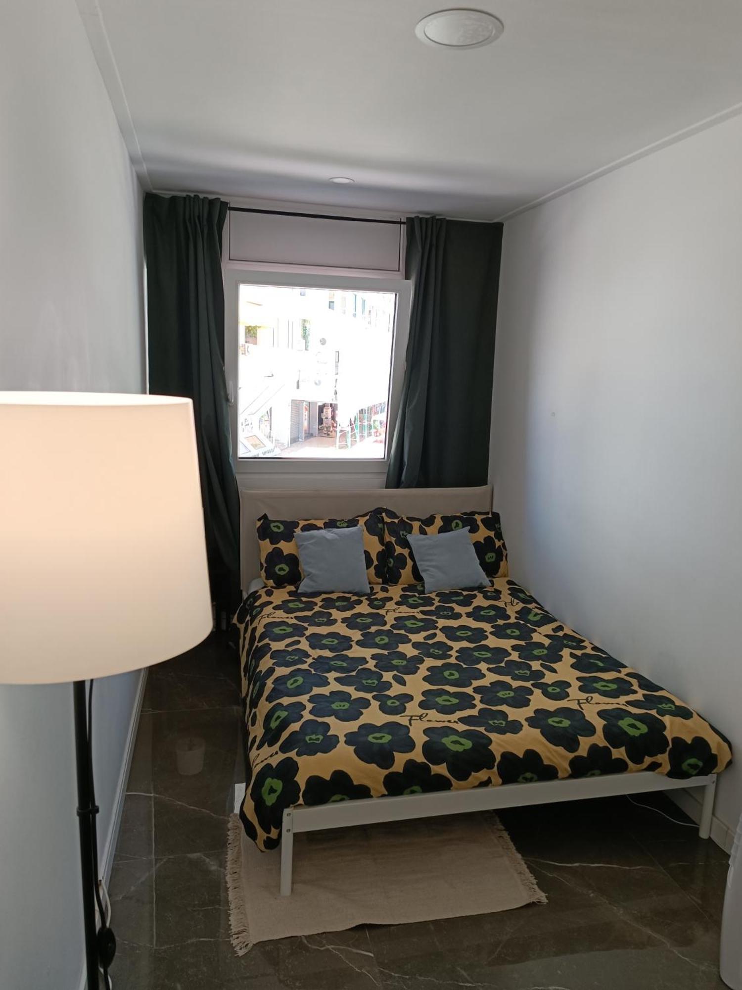 Plaza Caparica Hostel 卡帕里卡海岸 外观 照片