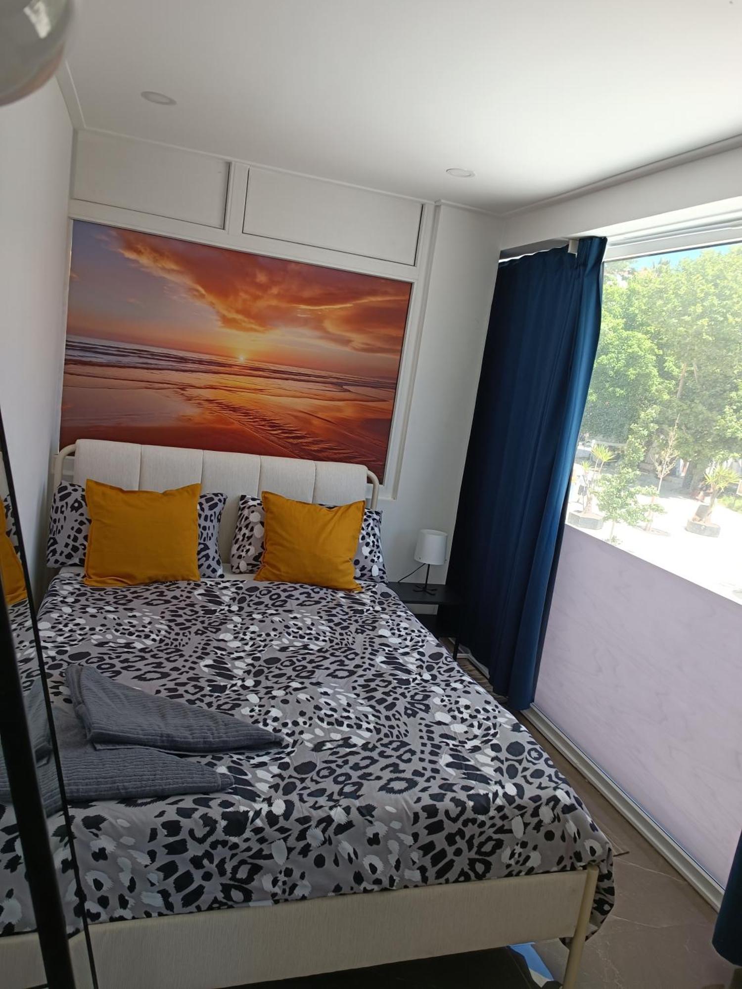 Plaza Caparica Hostel 卡帕里卡海岸 外观 照片