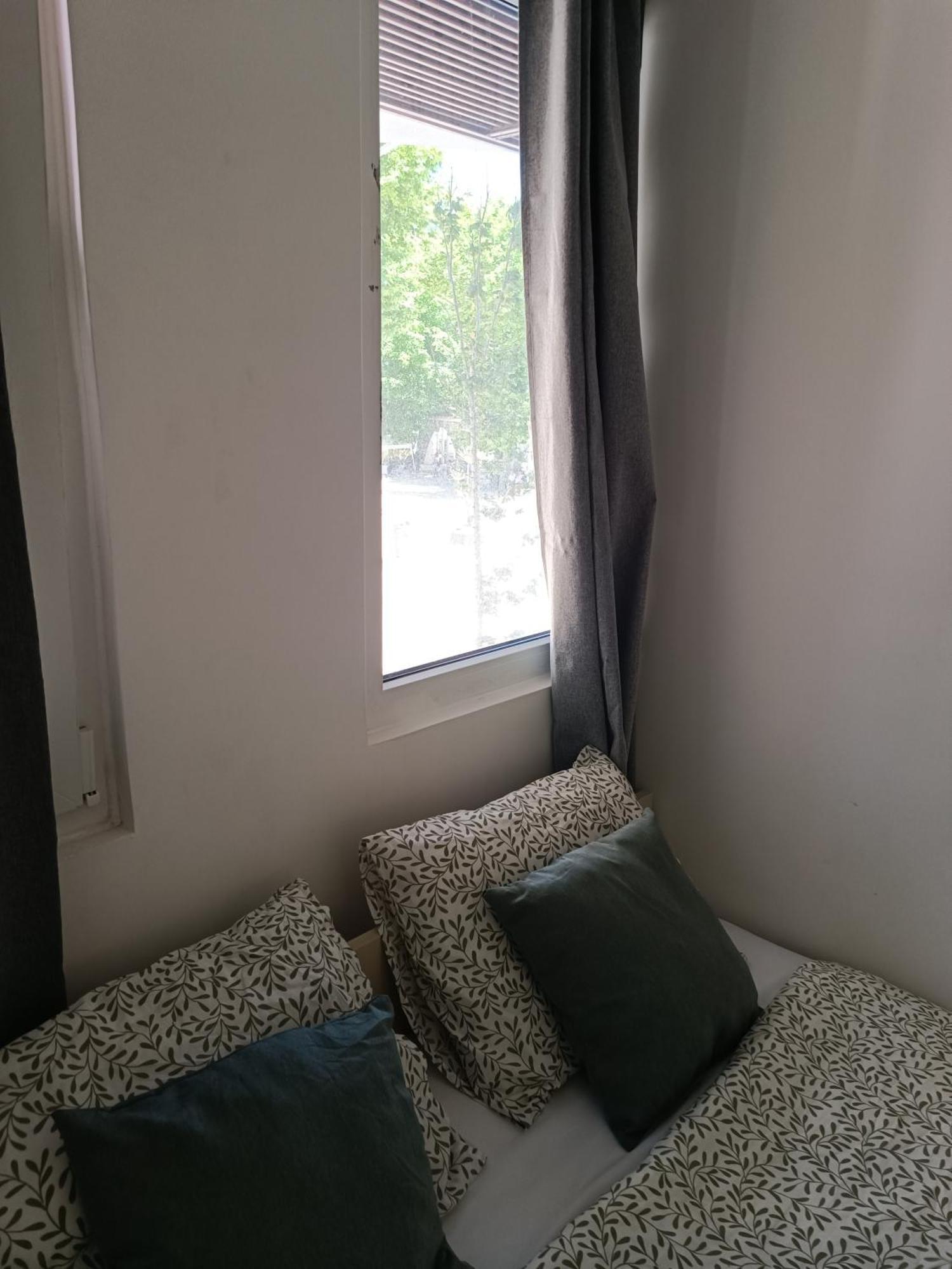 Plaza Caparica Hostel 卡帕里卡海岸 外观 照片