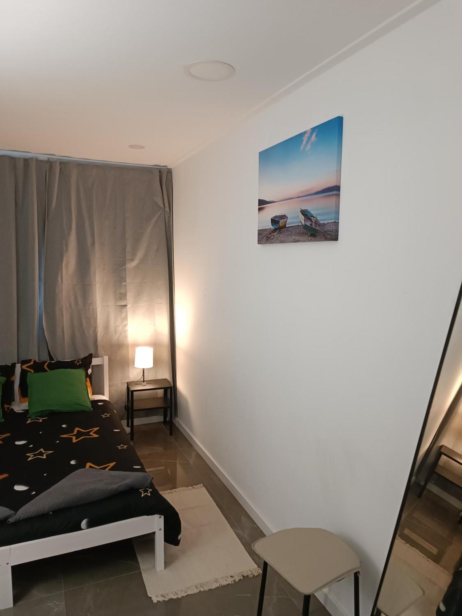 Plaza Caparica Hostel 卡帕里卡海岸 外观 照片