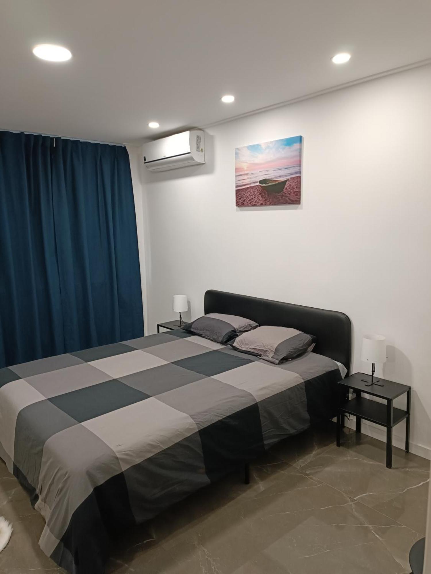 Plaza Caparica Hostel 卡帕里卡海岸 外观 照片